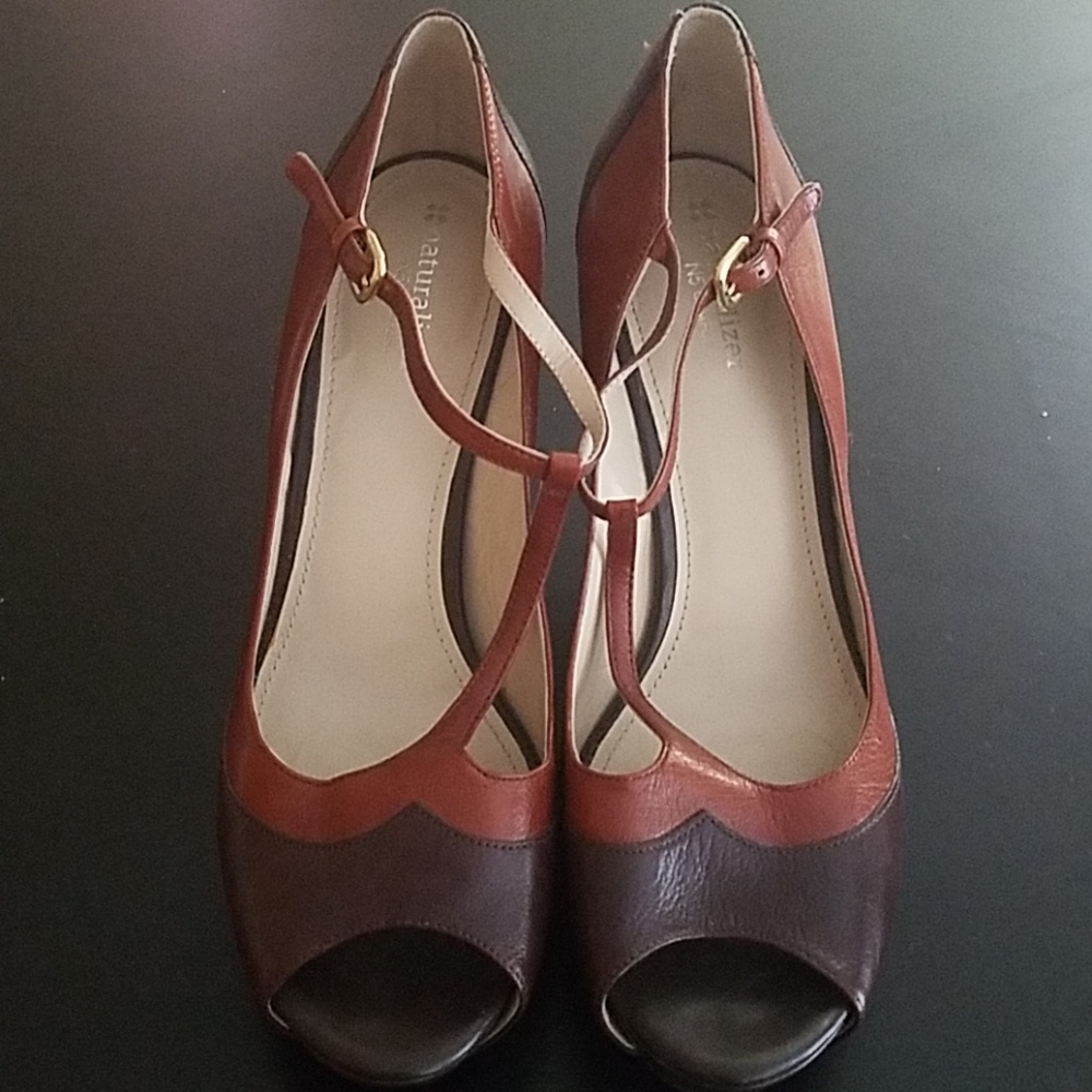 Narturalizer Heels